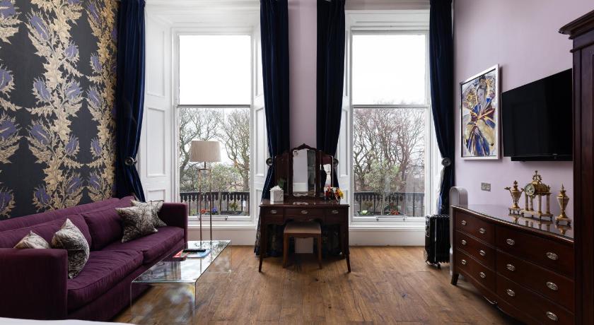 Image of Junior Suite 3