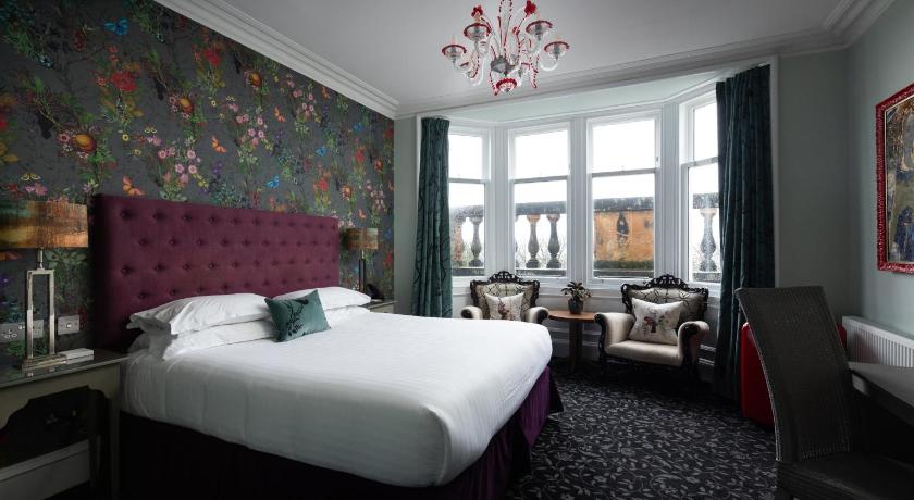 Image of Large Double Room Third Floor 0