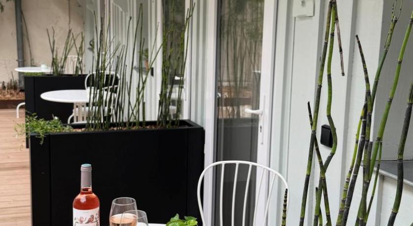 Image of Double Room with Patio 4