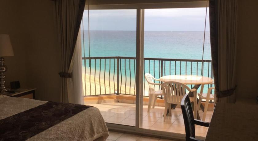 Image of Apartment with Sea View 0