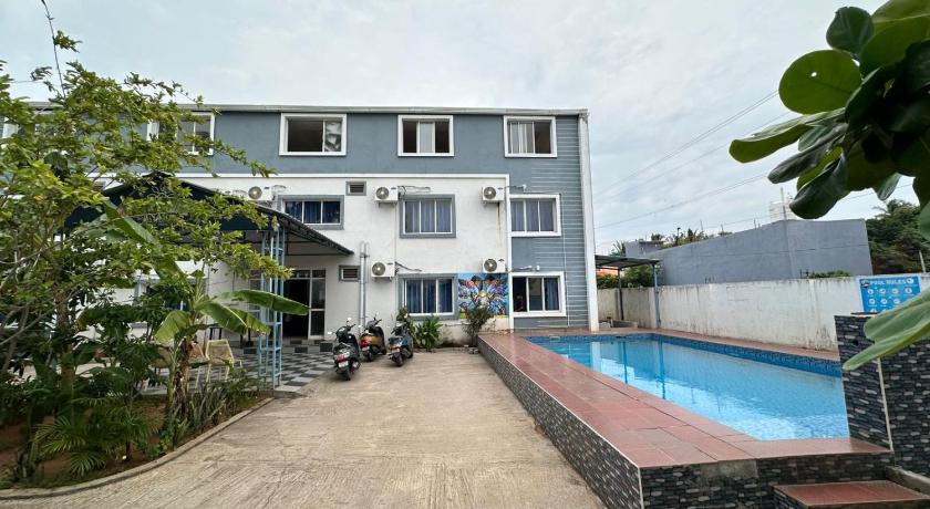 SS Grand Hotel with Swimming Pool - image 14
