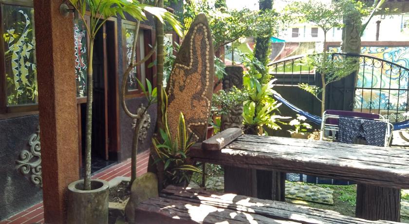 Mini Tiga Homestay — Hotel in Pangandaran