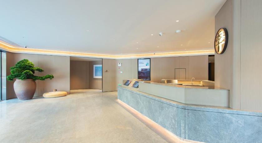 주하이 / 주해 JI Hotel Zhuhai Lovers' Road Sun and Moon Shell Grand Theater 호텔 로비