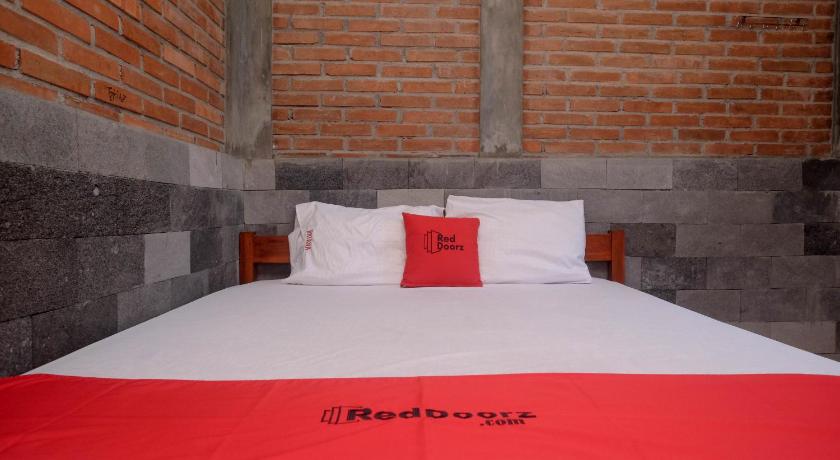 Image of RedDoorz Room 6