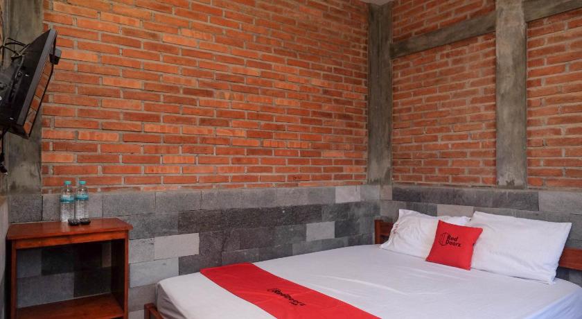 Image of RedDoorz Room 7