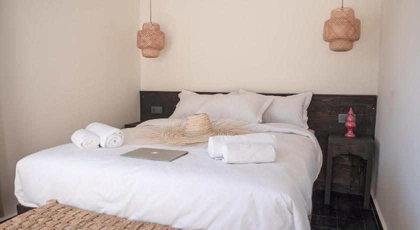 Sea and Sunset Boutique Villa Bed and Breakfast