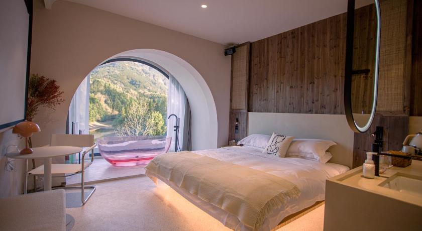 취저우 Yueban Qifeng Nature Retreat 게스트하우스 로비