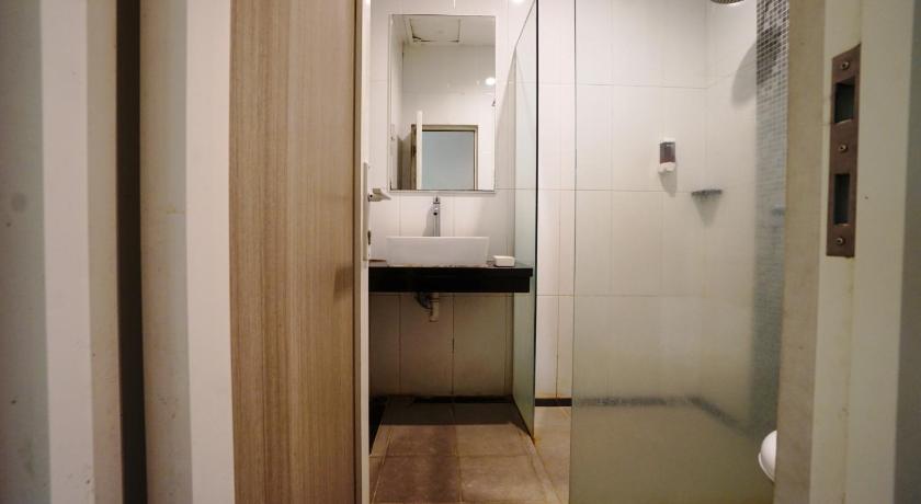 Buring Residence By TOS - Malang - image 11