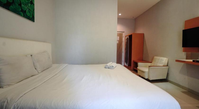 Buring Residence By TOS - Malang - image 10