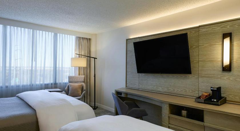 Image of Traditional Queen Room with Two Queen Beds - Hearing Accessible 1