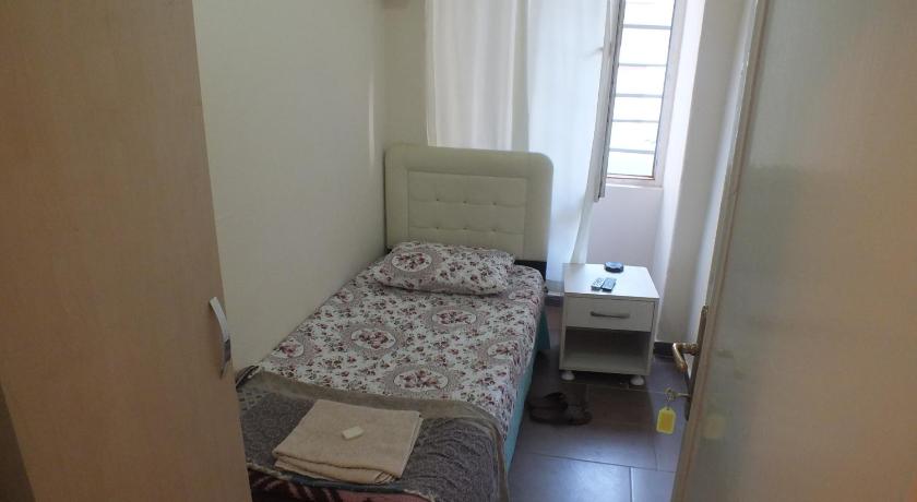 Image of Single Room with Shared Bathroom 7