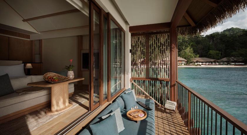Image of 1 King Bed, Water Villa 1
