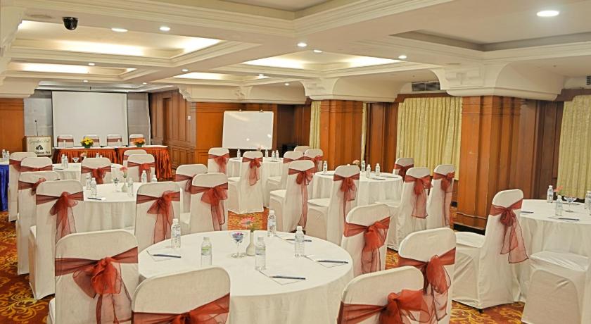 Hotel Gokulam Park – Chennai, IL