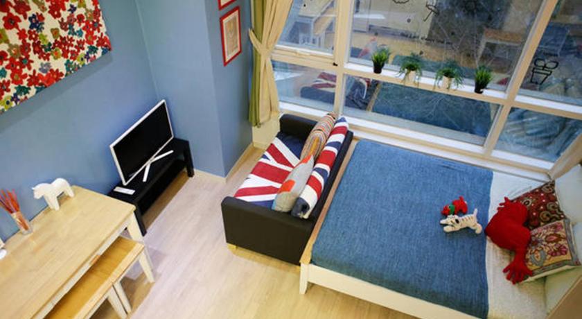 Image of Triple Room with Private Bathroom 16