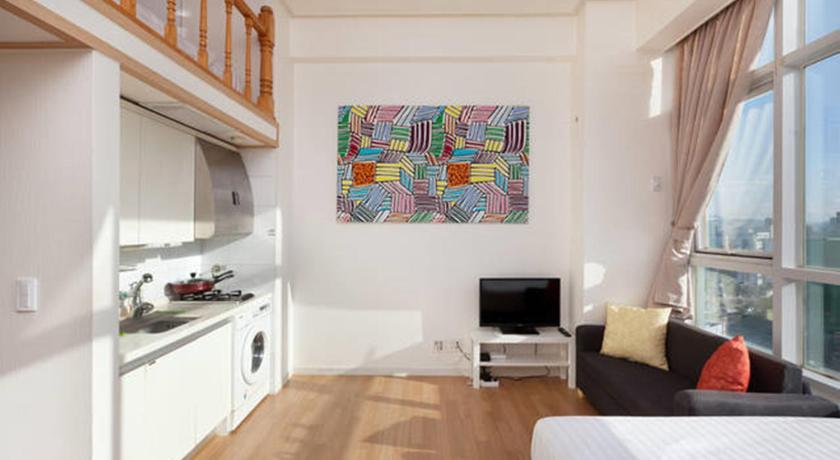 Image of Triple Room with Private Bathroom 7