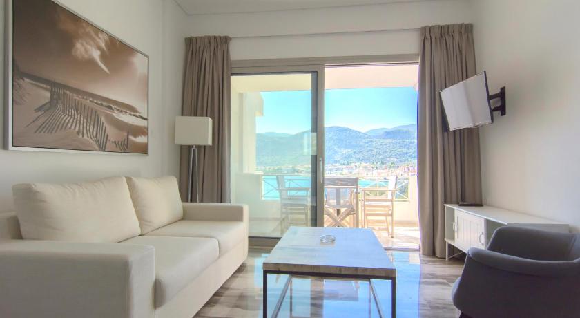 Belvedere Suites Korfos photo