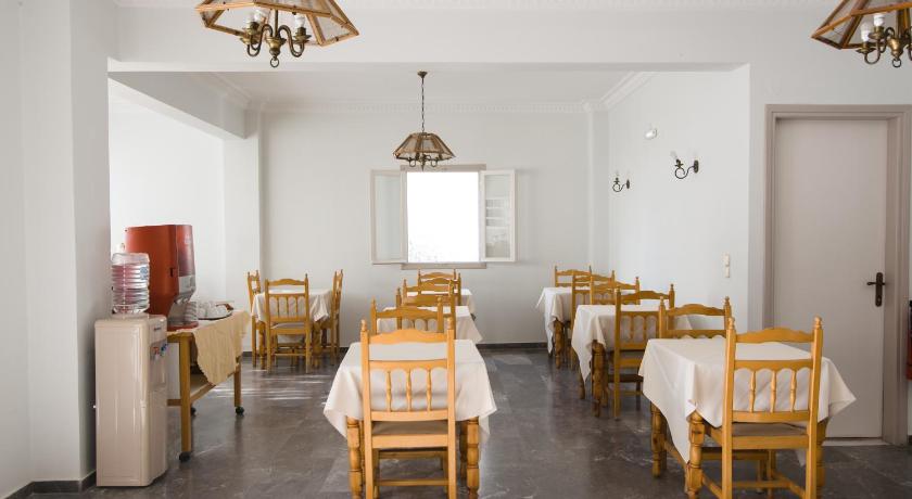 Kamari Blu Boutique Hotel