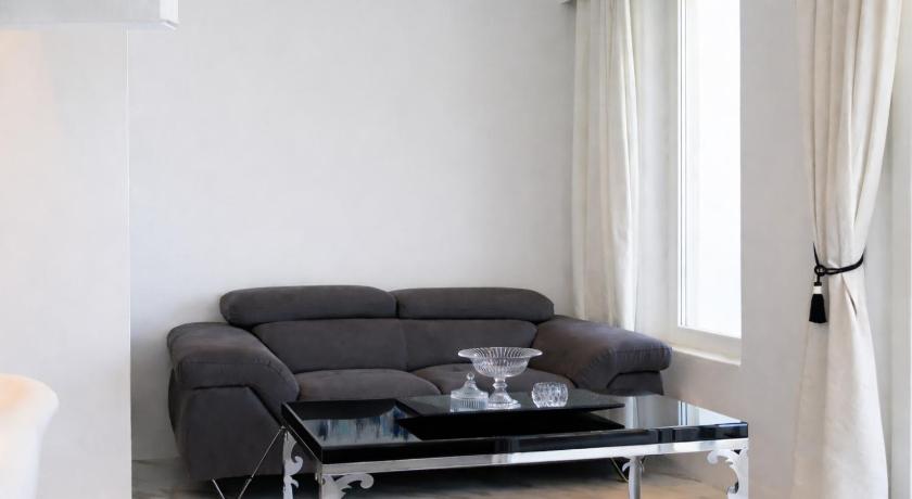Image of Deluxe Suite with Sea View 17
