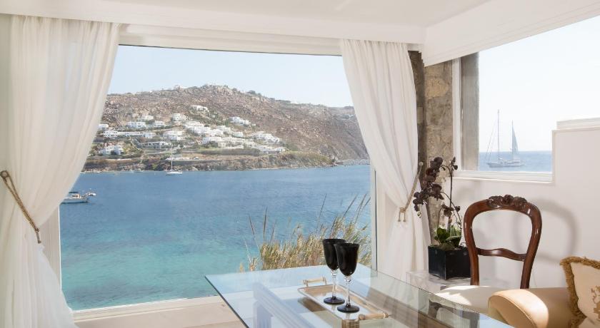 Image of Noah's Waterfront Villa with Private Pool 3