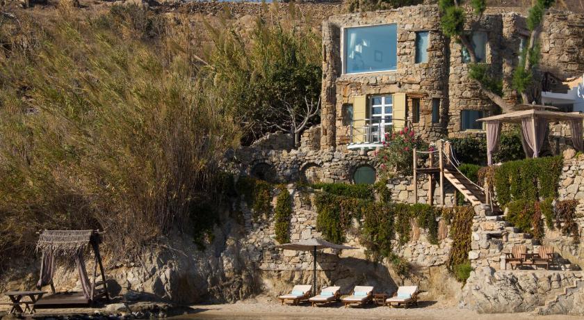 Image of Noah's Waterfront Villa with Private Pool 1