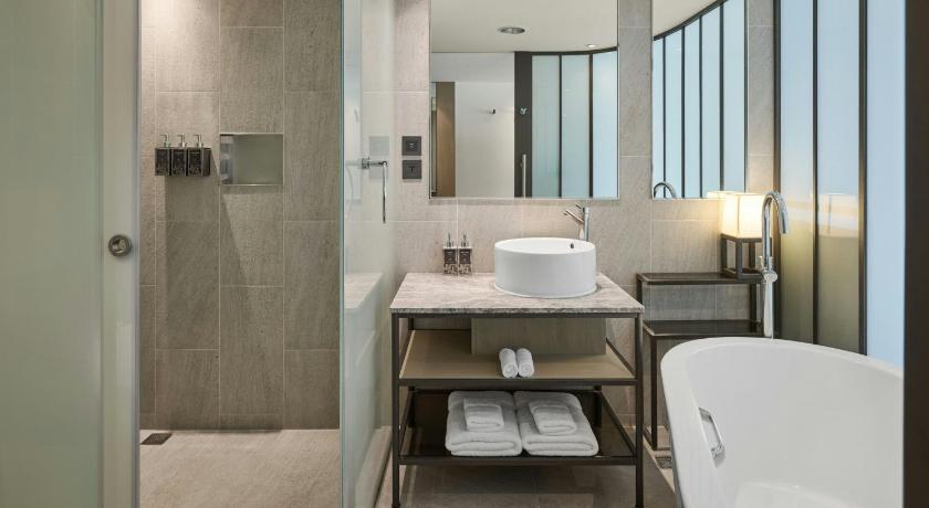 Image of Premier Twin Room, Guest room, 2 Twin, City view 2