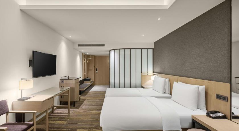 Image of Premier Twin Room, Guest room, 2 Twin, City view 1