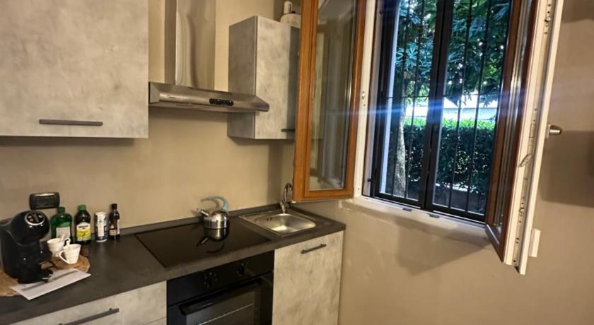 Casa strauss, elegante bilocale immerso nel verde