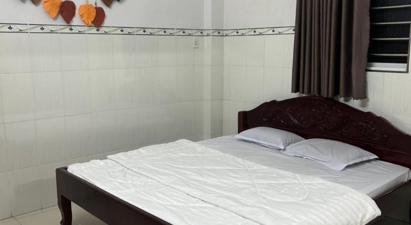 Image of Standard King Room 7