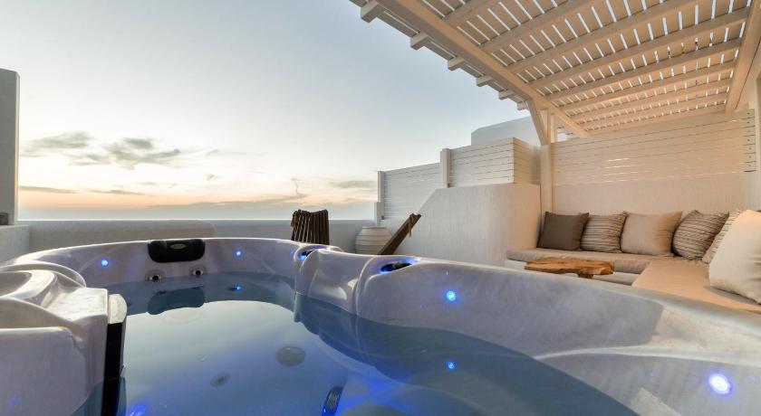 Anna Platanou Suites — Hotel in Paros Island