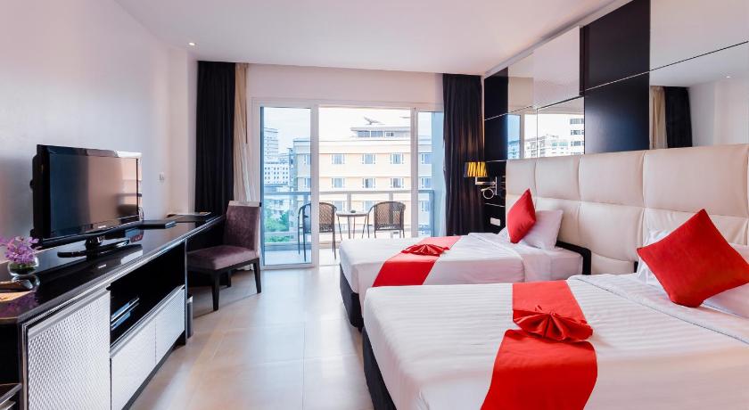 パタヤ Nova Platinum Hotel 4つ星 ホテル スイート