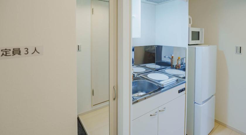 東京 QH301 New Tokyo Apartment, Direct access to Ueno, Asakusa, Disneyland, Airport 3つ星 宿泊施設 プール
