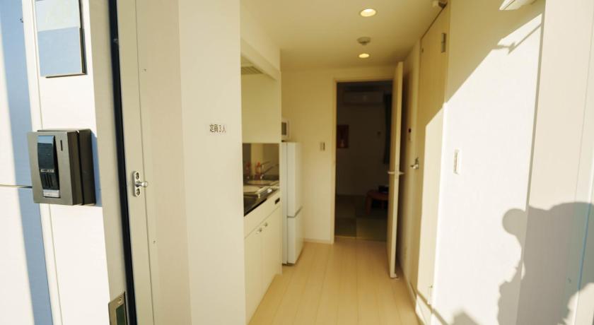 東京 QH301 New Tokyo Apartment, Direct access to Ueno, Asakusa, Disneyland, Airport 3つ星 宿泊施設 レストラン