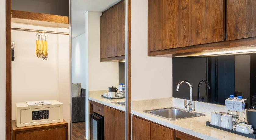 Bild von: Deluxe Doppelzimmer mit Balkon (Balcony Deluxe Double) 12