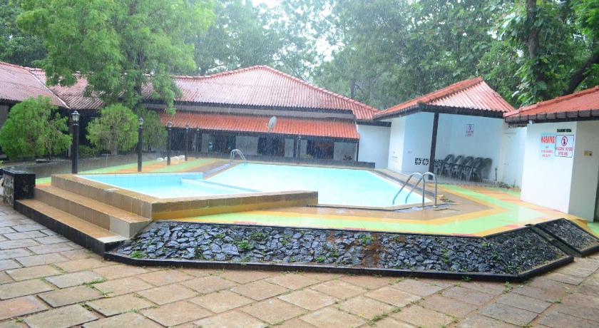 Jayasinghe Holiday Resort photo
