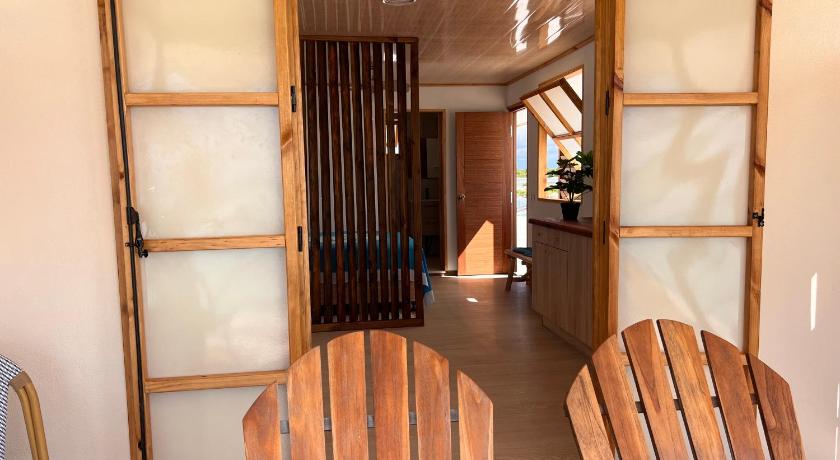 Image of Bungalow with Sea View 5