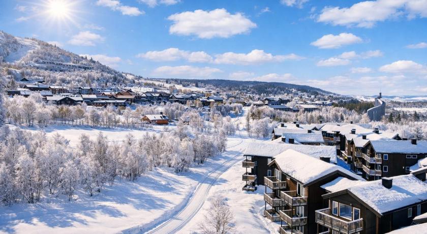 Geilotunet Apartment - close to everything, free parking in garage, EV