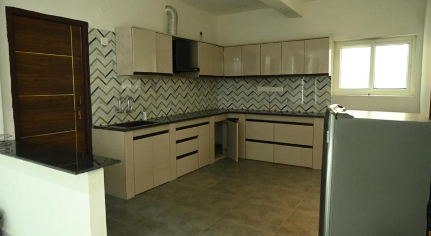 Urban Nest Luxury Suites - image 10