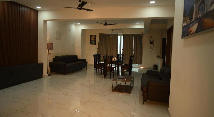 Urban Nest Luxury Suites - image 6
