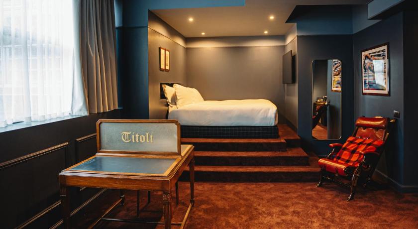 Image of Superior Suite 3