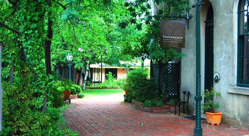 Provenance Accommodation — Hotel in Beechworth