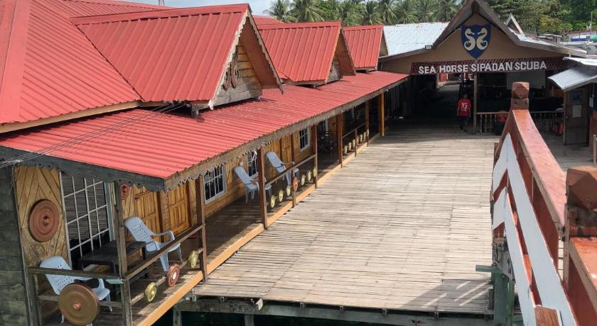 Image of One-Bedroom Chalet 2