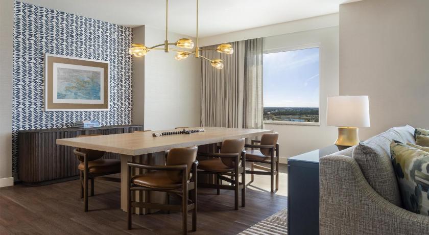 Image of One Bedroom Suite - Non-Smoking 6