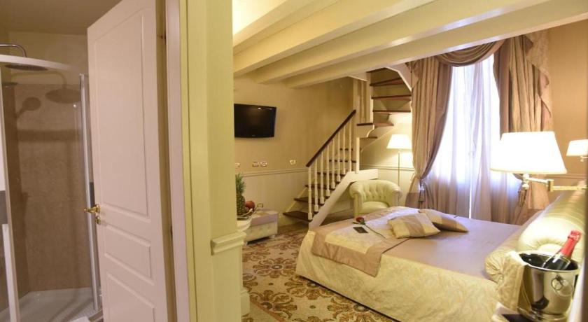 Image of Quadruple Room - Split Level 4