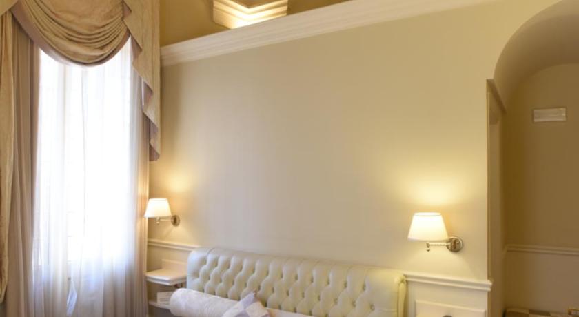 Image of Superior Double or Twin Room with City View 1