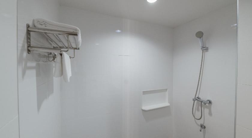 Image of Superior Twin Beds - Mali Bldg 11