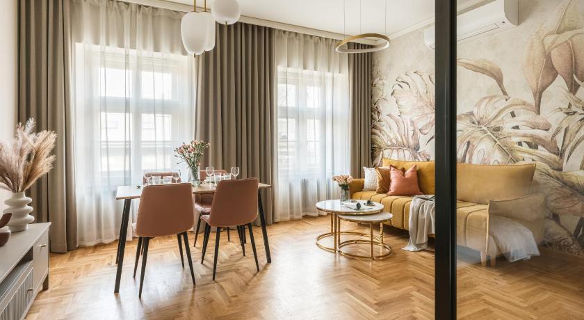 Art Palace - Fragola Apartments