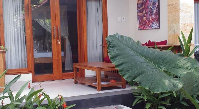 Suryadina Guest House - image 5