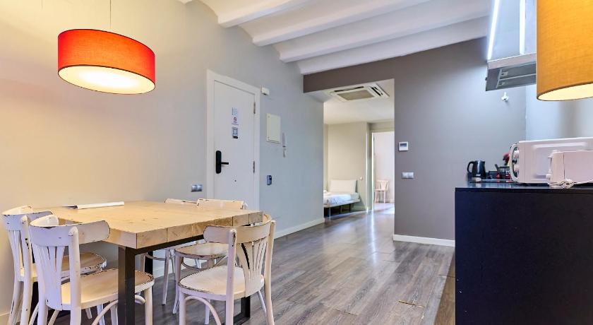 Apartamentos Montserrat by gaiarooms - image 8