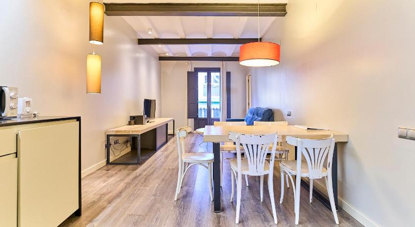Apartamentos Montserrat by gaiarooms - image 7