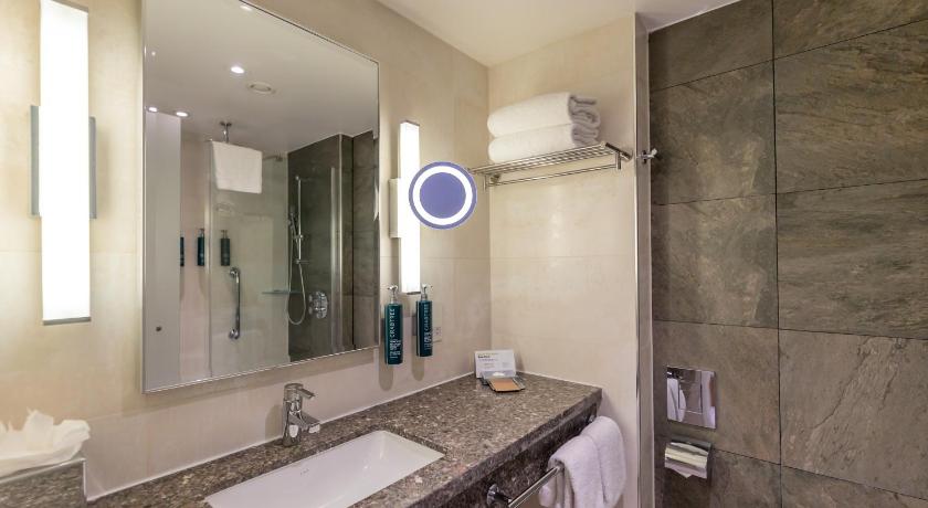 Image of Queen Guest Room 2